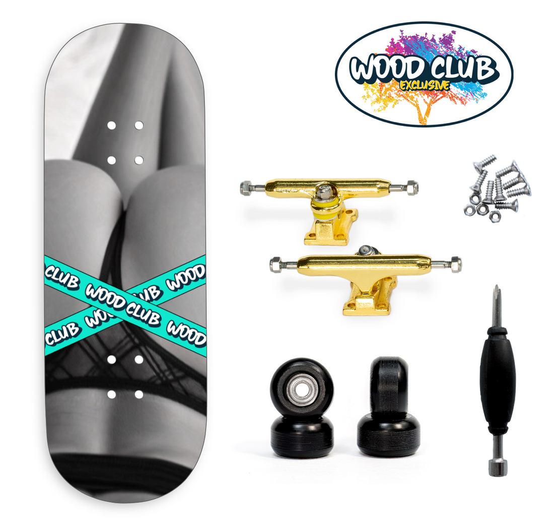 WoodClub EXCLUSIVE Fingerboard 32mm - "B&W GIRL"