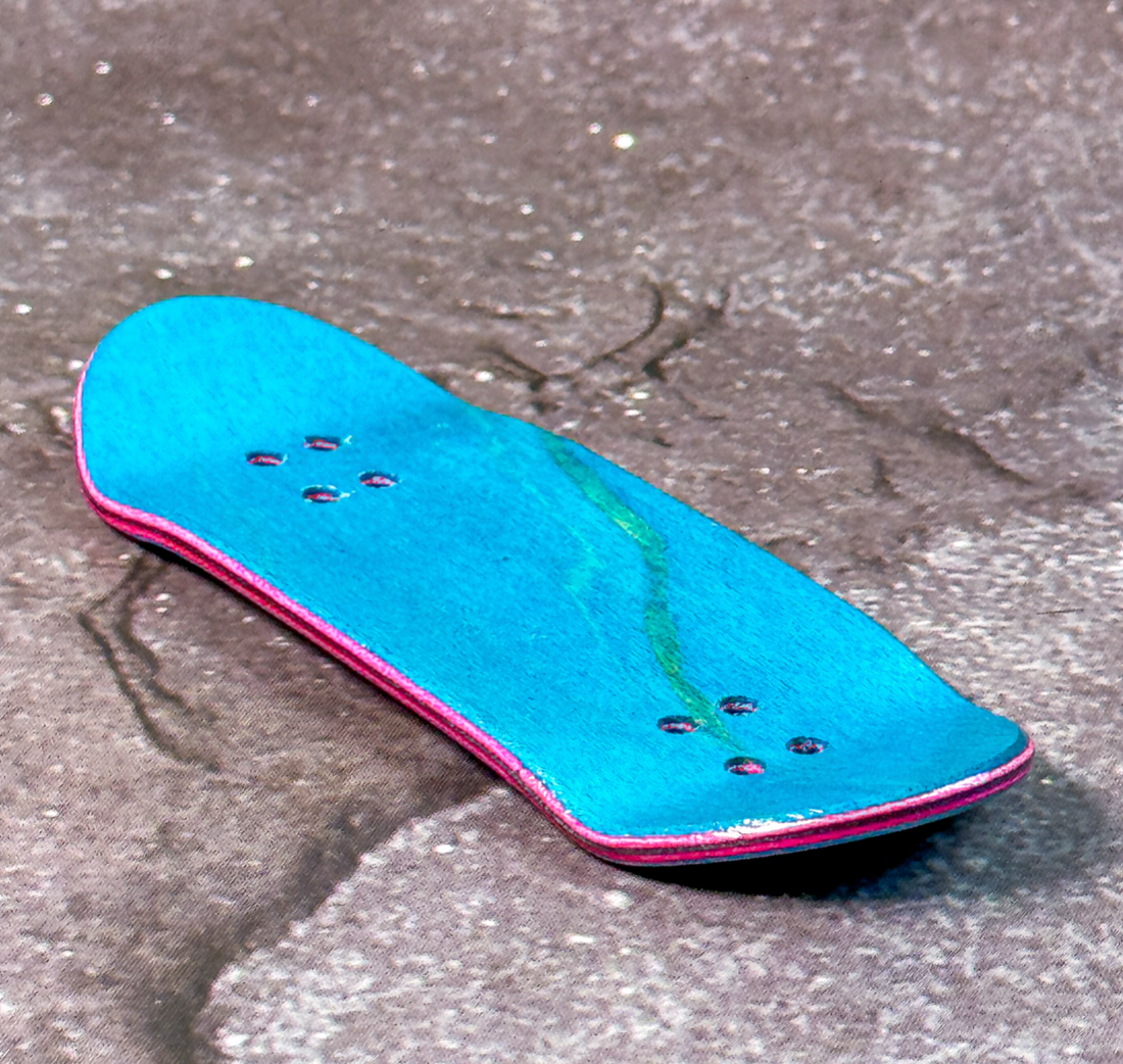 WoodClub ATELIER Fingerboard 33,7mm - "Lagoon Blue"