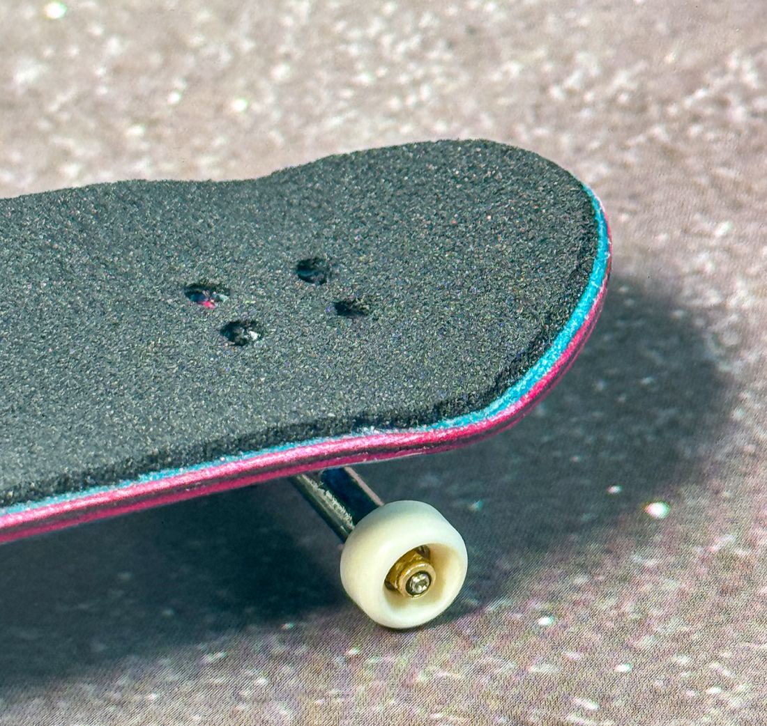 WoodClub ATELIER Fingerboard 33,7mm - "Lagoon Blue"